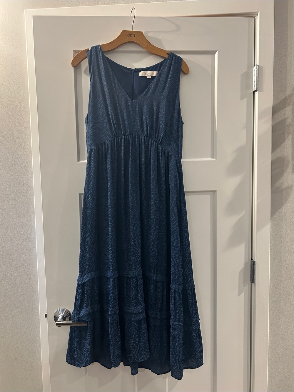 LOFT Navy V-Neck Textured Midi Dress - Picture 6 of 6